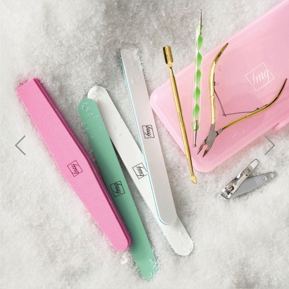 Avon Fmg Expert Tips Nail Art Tool Kit - Picture 3 of 3